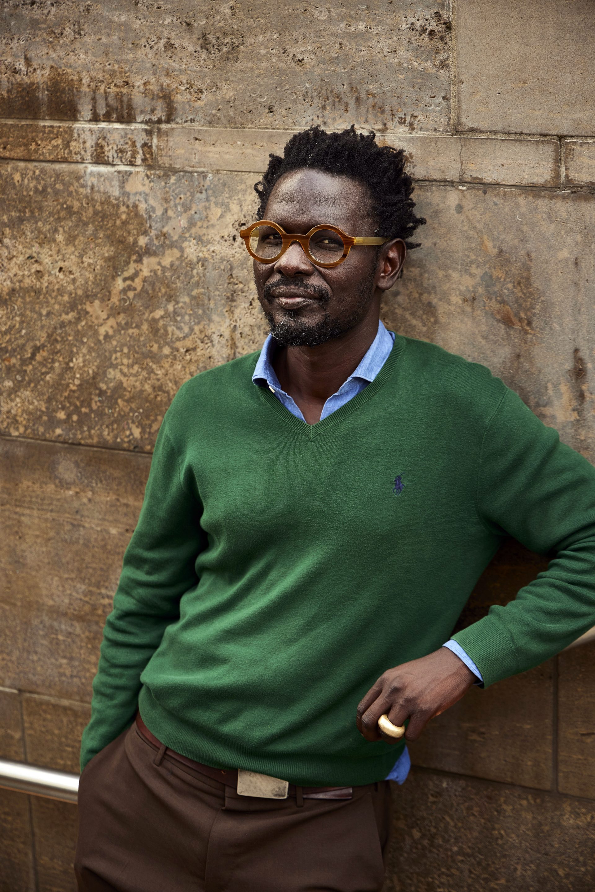  Dr. Ibou Diop, senegalesischer Literaturwissenschafler an der Ubahnstation Mohrenstrasse (Portraits)